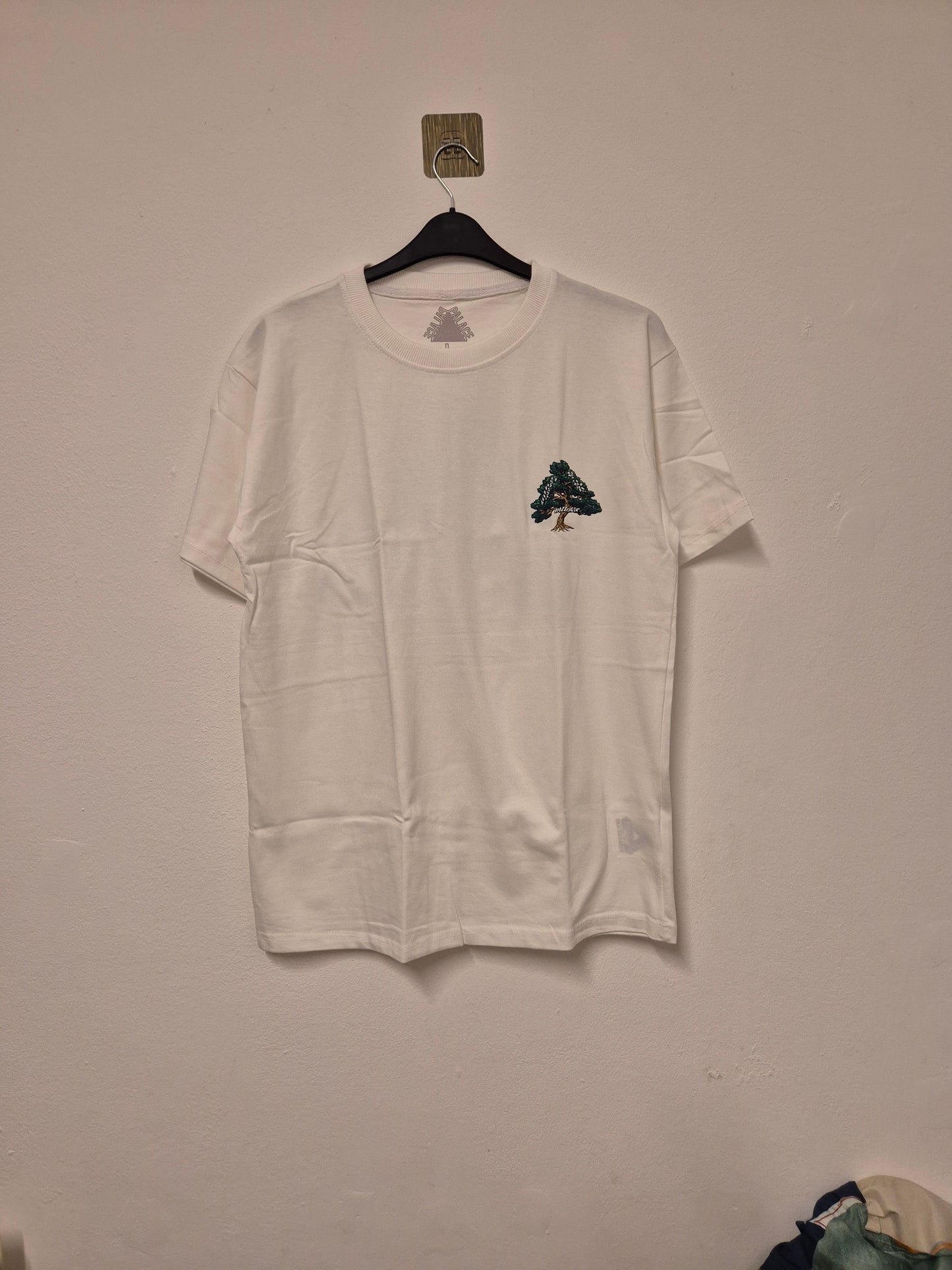 Plce Tee
